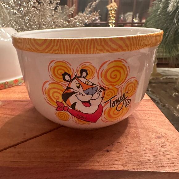 VTG Kellogg's Cereal Mascot Bowls Set of 3 Tony Tiger, Toucan Sam, Corny *Read - Picture 3 of 16